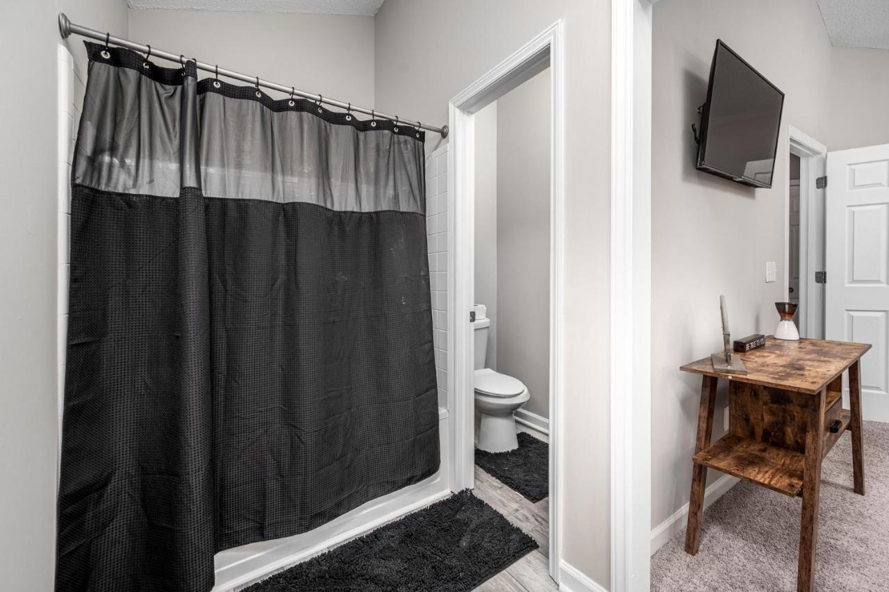 Cozy Industrial Kildaire Farms Home- Near Downtown Cary Exterior foto